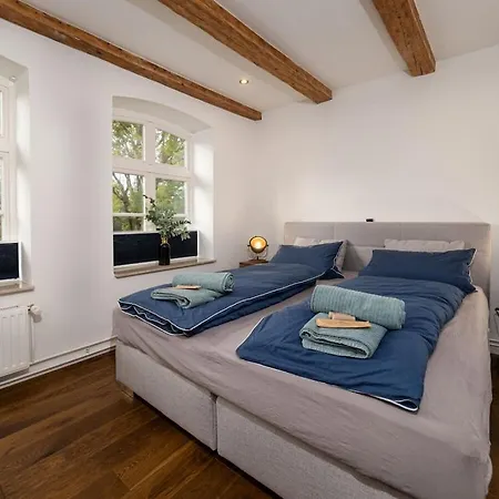 1-bedroom * Tating